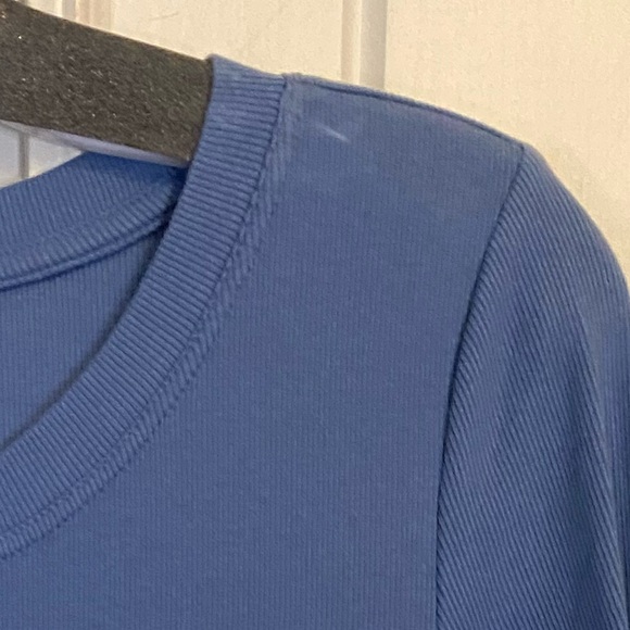 Banana Republic | Half Sleeve Ribbed Tee. French Blue. Size M. Worn Once On Set. - Picture 6 of 7